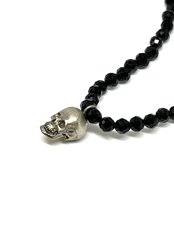 Colgante de calavera con volumen