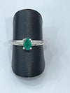 Anillo oro blanco esmeralda oval