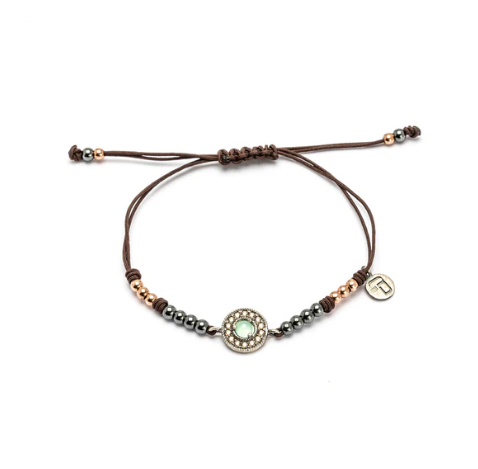 Pulsera de macramé con calcedonia