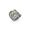 Anillo de plata con calcedonia central