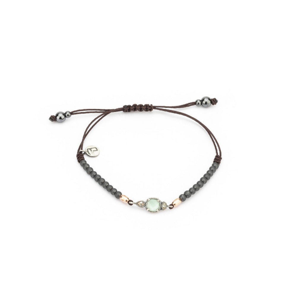 Pulsera plata en macramé con calcedonia